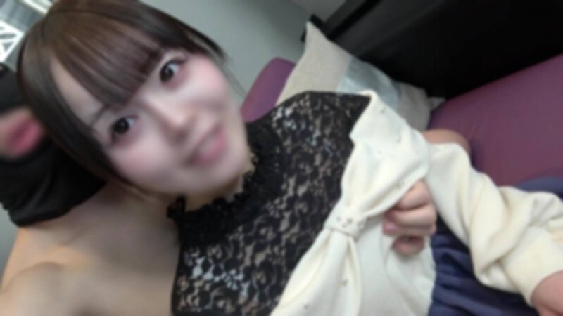 FC2-PPV-4712423 【珍藏】偶像出道前的秘密影像。镜头前害羞的她，白皙纤细的身躯泛起红晕。展现舞台上看不到的淫荡姿态。